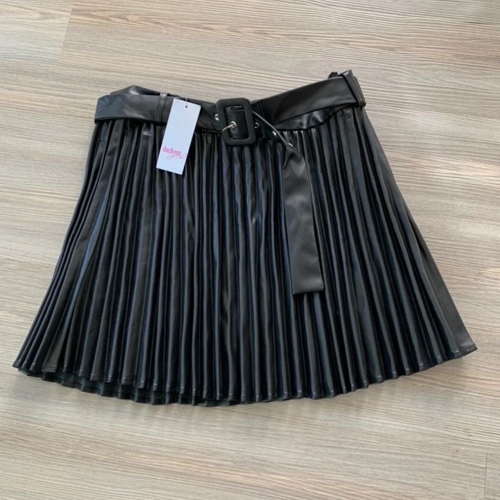 NWT Pleated Black Faux Leather Skirt with Belt